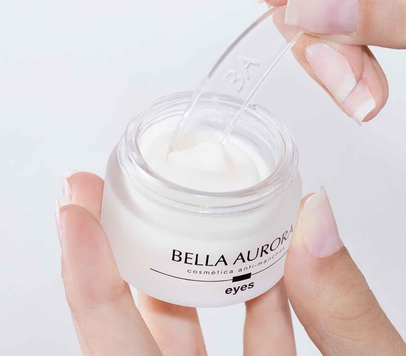 Eyes Contour des yeux multi-correcteur