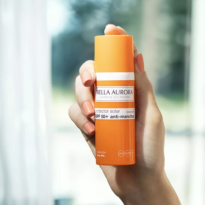 Protection solaire anti-taches SPF50+ Peau normale/sèche