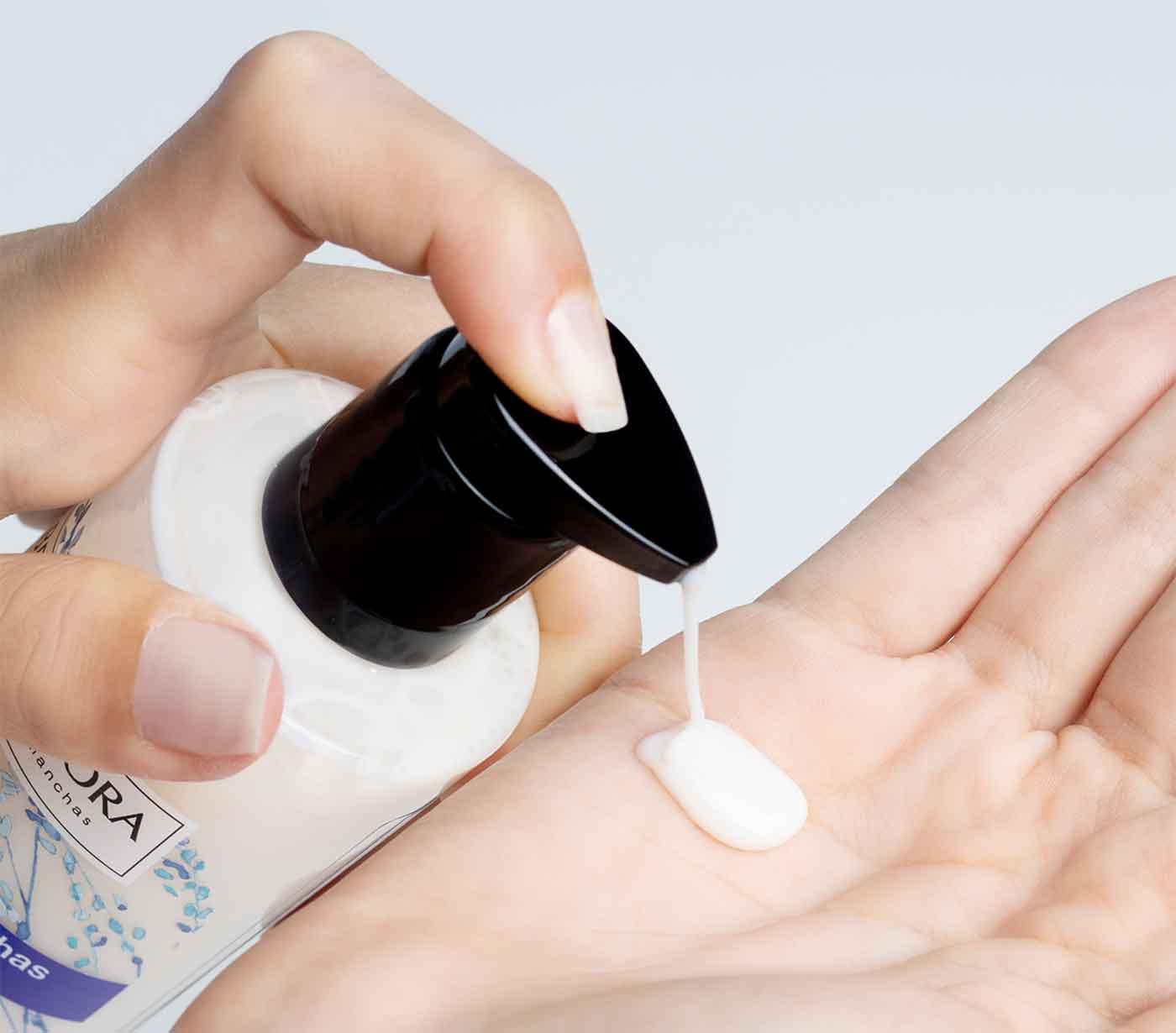 Gel nettoyant anti-taches