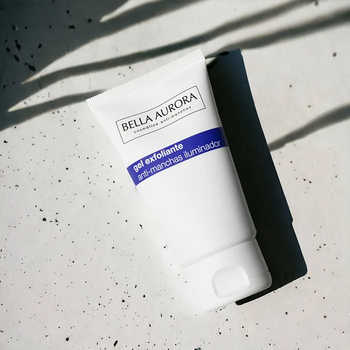 Gel exfoliant anti-taches illuminateur