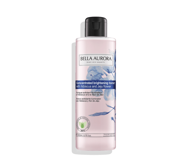 Tonique exfoliant illuminateur main product photo